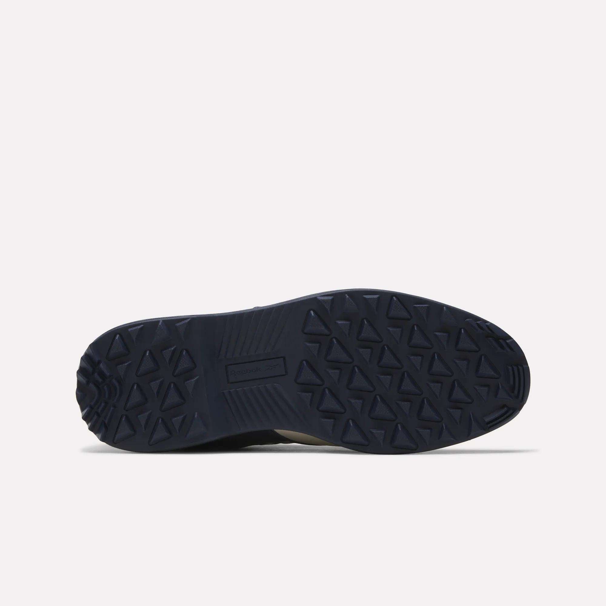 Reebok x MANORS OG Pump Golf - Image 5